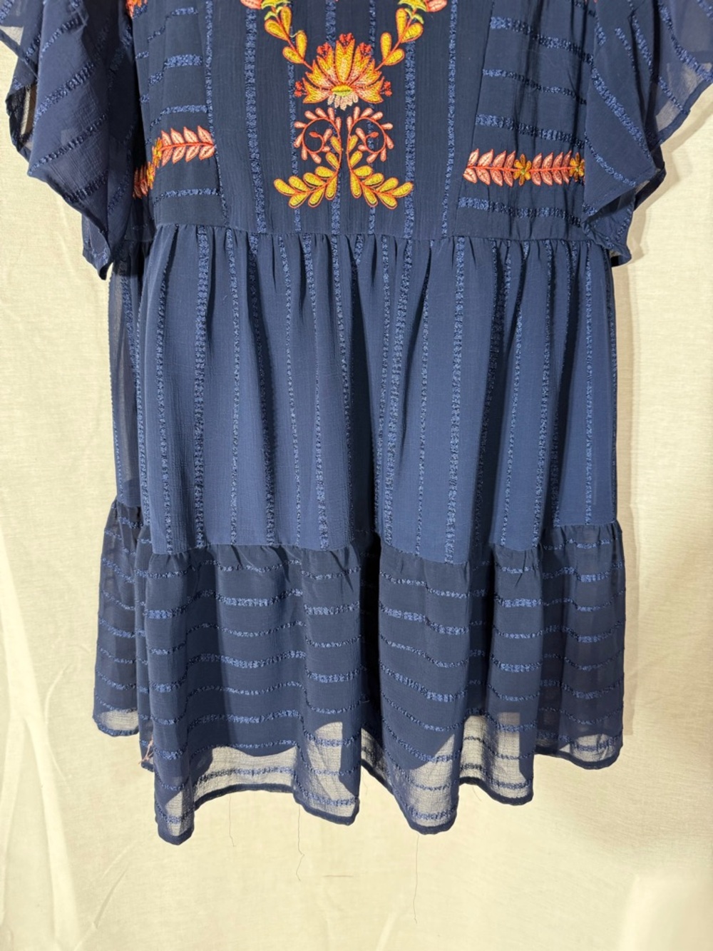 entro Navy Floral Embroidered Tiered Dress Size Large - Picture 4 of 12